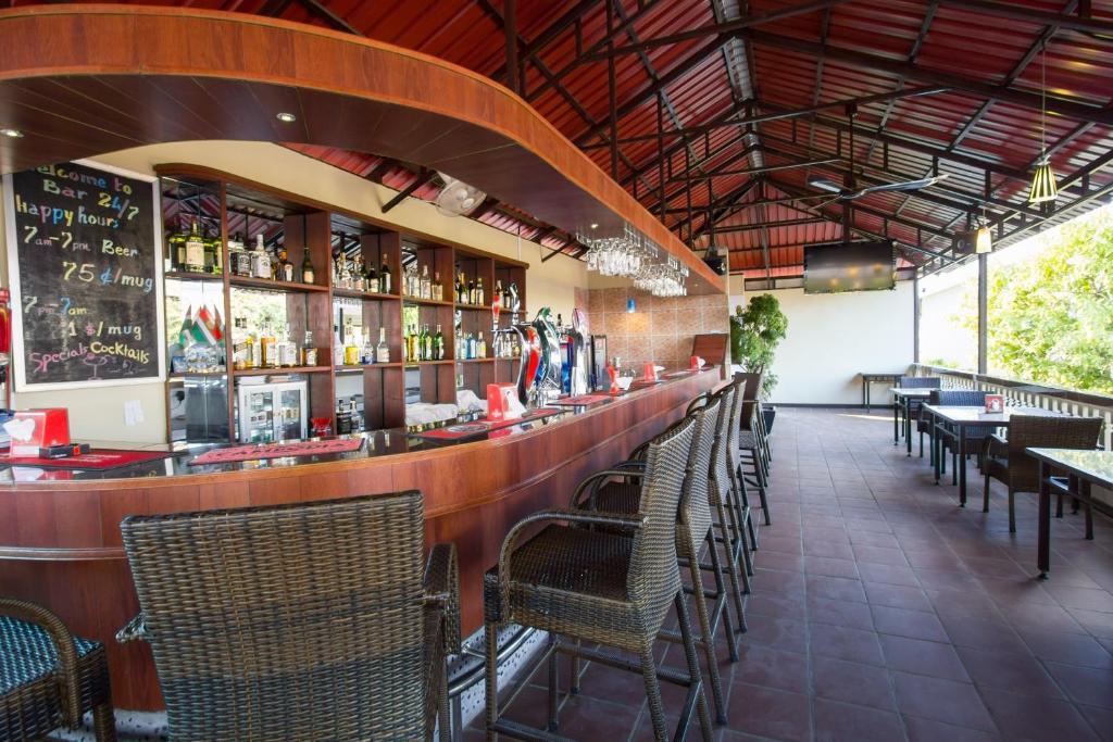 Sakal Guesthouse Restaurant & Bar Sihanoukville Extérieur photo