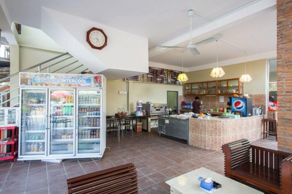 Sakal Guesthouse Restaurant & Bar Sihanoukville Extérieur photo