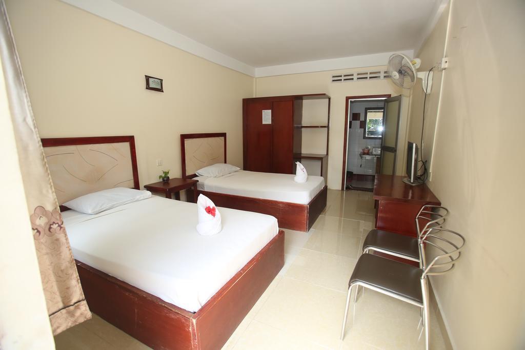 Sakal Guesthouse Restaurant & Bar Sihanoukville Extérieur photo