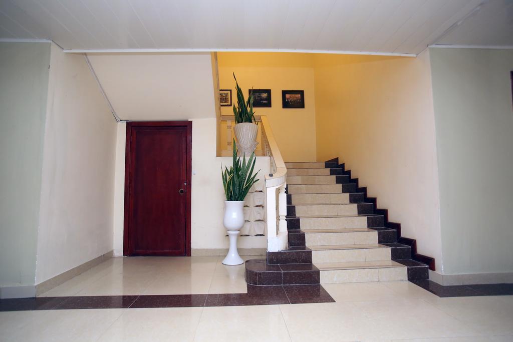 Sakal Guesthouse Restaurant & Bar Sihanoukville Extérieur photo