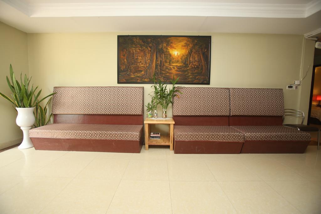Sakal Guesthouse Restaurant & Bar Sihanoukville Extérieur photo