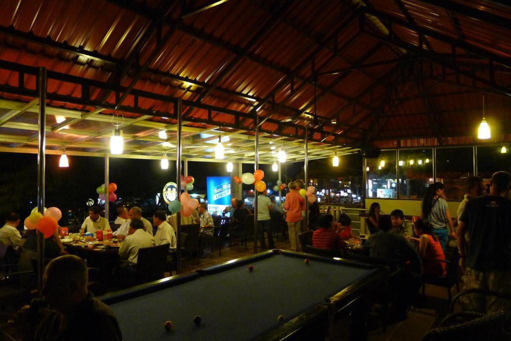 Sakal Guesthouse Restaurant & Bar Sihanoukville Extérieur photo